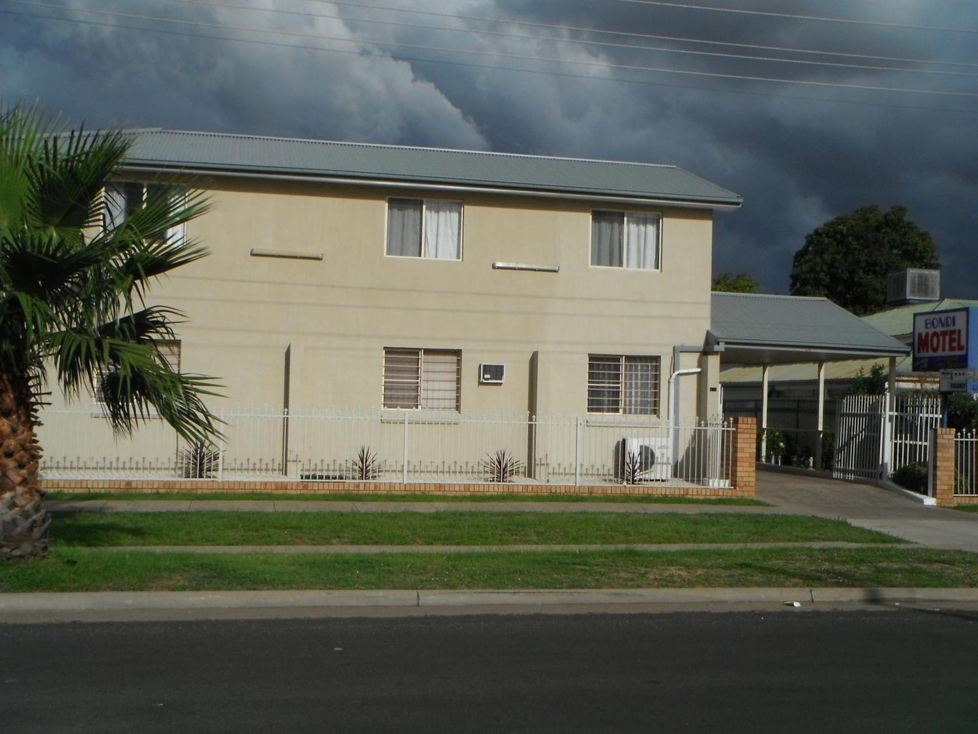 Bondi Motel Moree Exterior photo